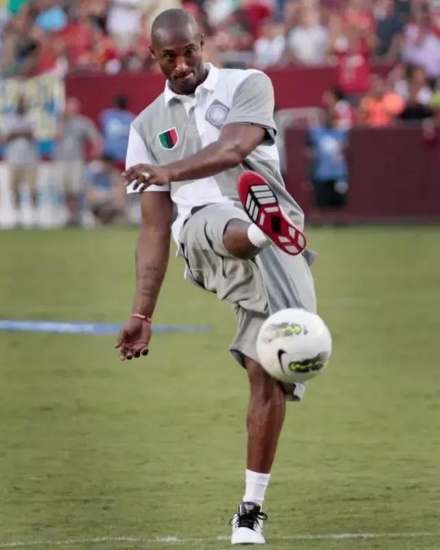 足球装备网：科技巨头甲骨文公司有望成为切尔西胸前广告赞助商