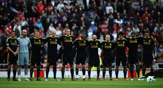 英超第15轮：B费2射1传姆伯莫芒特破门 曼联4-1狼队