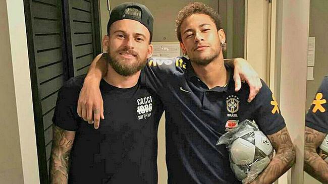 法国足协官方：雷斯特与巴霍亚因伤退出本期U21国家队集训