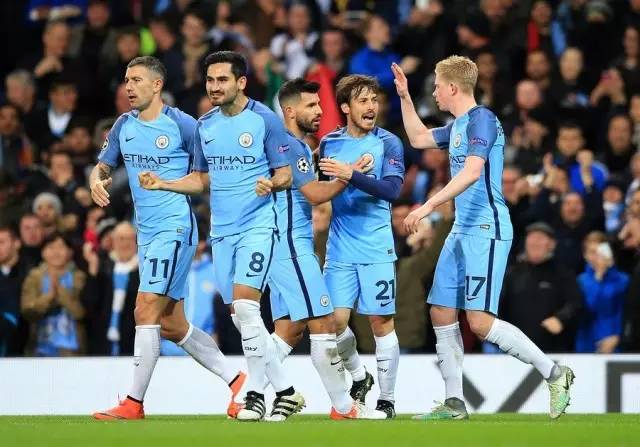 猛龙豪取8连胜，榜眼秀英格拉姆狂砍37分7篮板终迎爆发