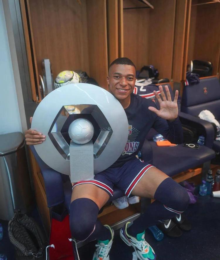 阿莫林：库尼亚已归队，有两人出战成疑；不会看谩骂我的言论