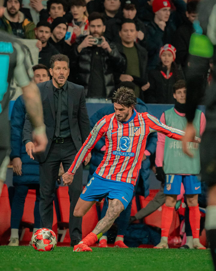 豪门悲喜夜：维拉2-1绝杀阿森纳 曼城3-0落后枪手2分 切尔西3轮不胜