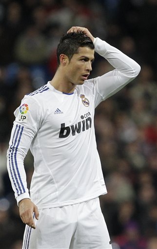 一场5-3逆转，让巴萨甩开2大争冠对手！创造历史：加冕西甲第3队